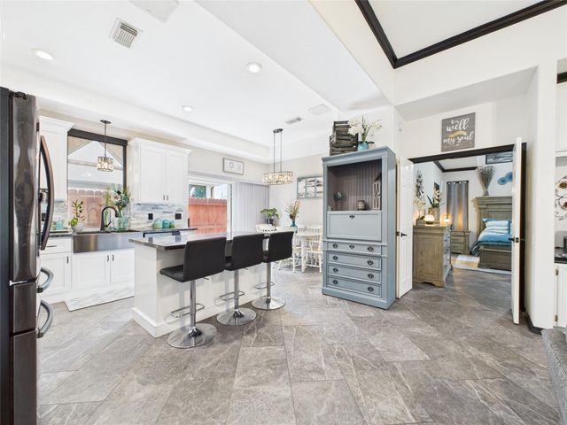 203 Las Brisas Street, Kemah, TX 77565