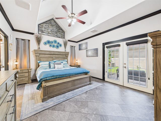 203 Las Brisas Street, Kemah, TX 77565