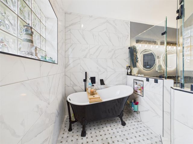 203 Las Brisas Street, Kemah, TX 77565