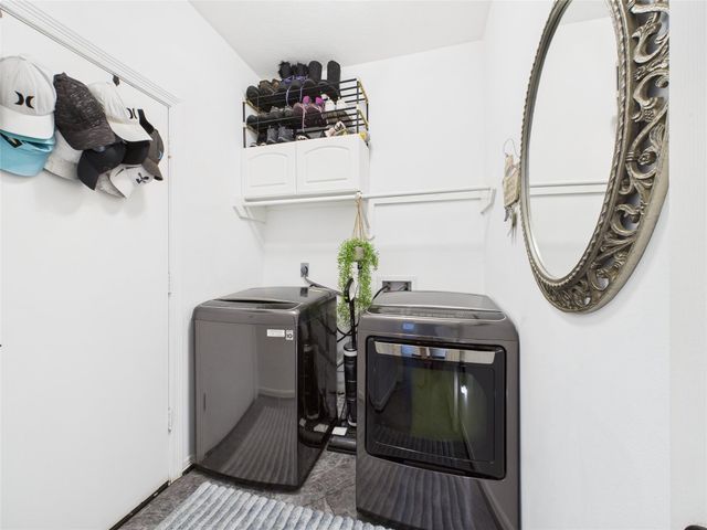 203 Las Brisas Street, Kemah, TX 77565