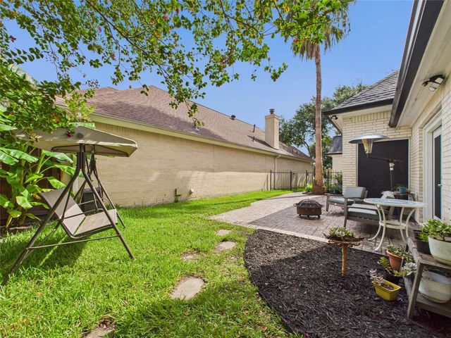 203 Las Brisas Street, Kemah, TX 77565