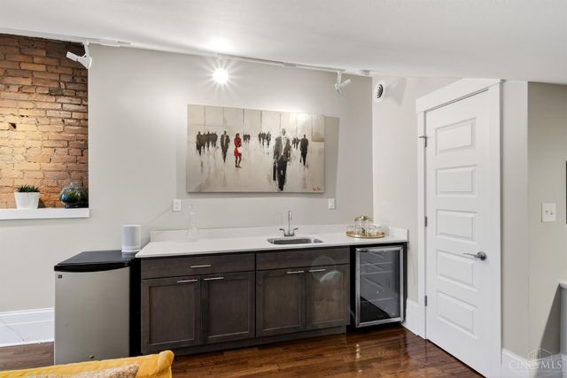 1008 Elm Street, Cincinnati, OH 45202
