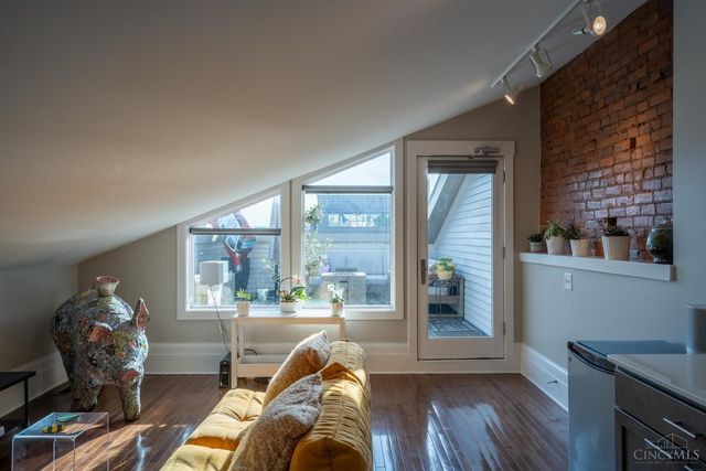 1008 Elm Street, Cincinnati, OH 45202