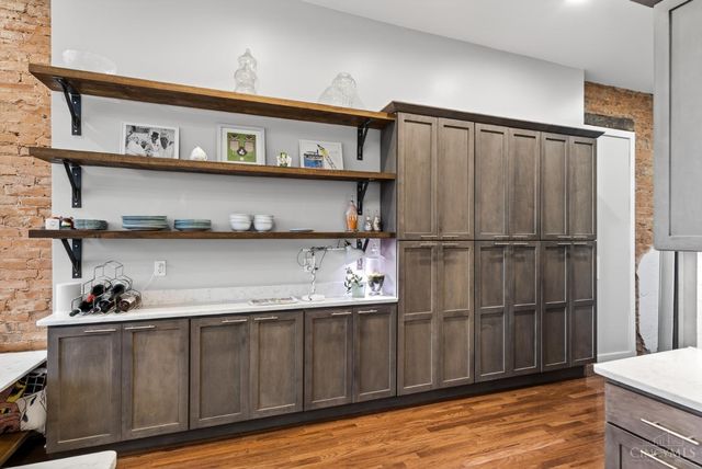 1008 Elm Street, Cincinnati, OH 45202