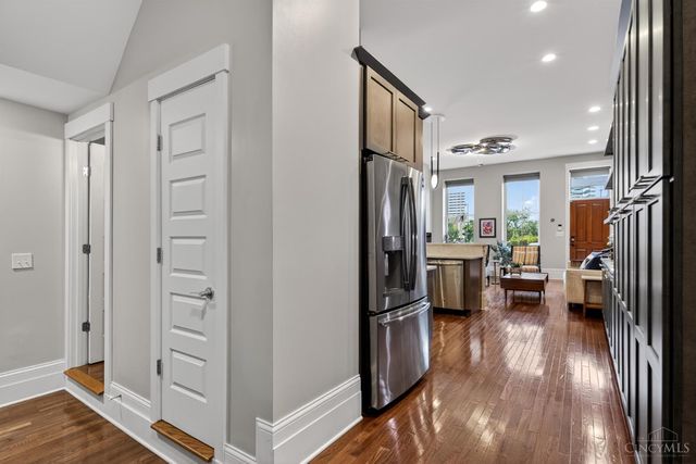 1008 Elm Street, Cincinnati, OH 45202