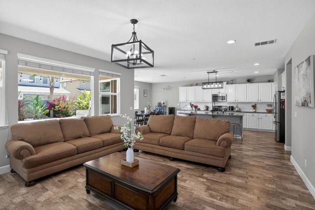 251 Promise Way, Hollister, CA 95023
