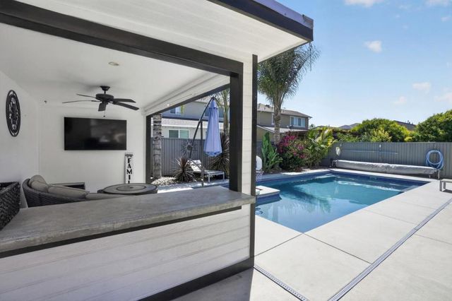 251 Promise Way, Hollister, CA 95023