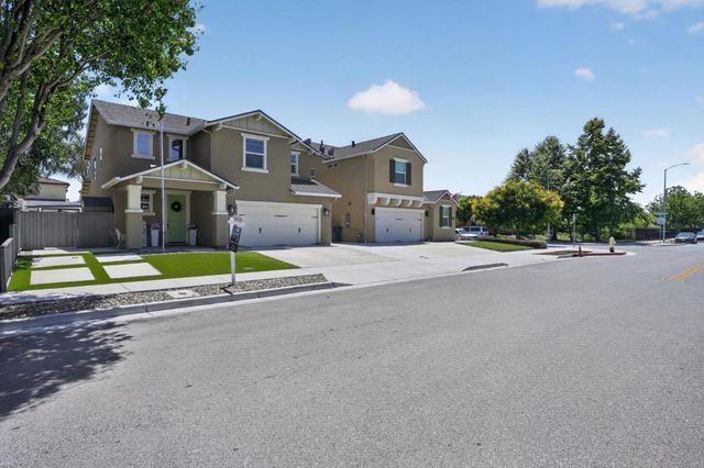 251 Promise Way, Hollister, CA 95023