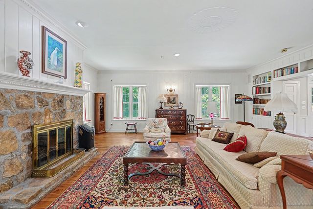 1127 Burch Branch Road, Hiawassee, GA 30546