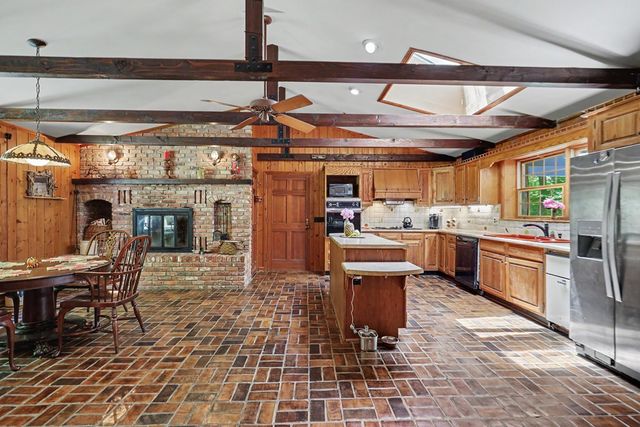 1127 Burch Branch Road, Hiawassee, GA 30546