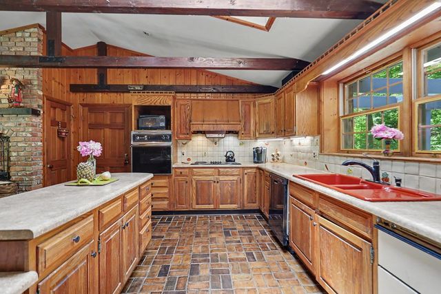 1127 Burch Branch Road, Hiawassee, GA 30546
