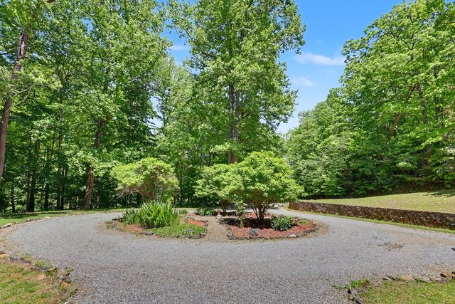 1127 Burch Branch Road, Hiawassee, GA 30546