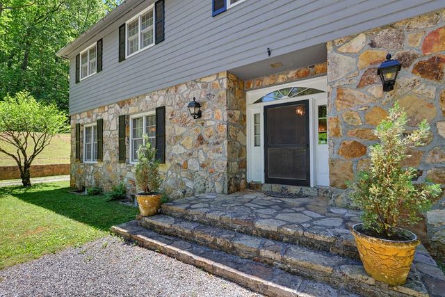 1127 Burch Branch Road, Hiawassee, GA 30546