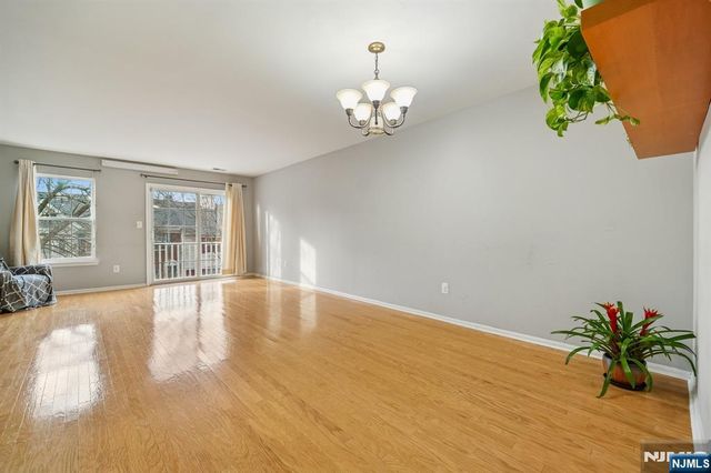 2384 Quill Court, Mahwah, NJ 07430