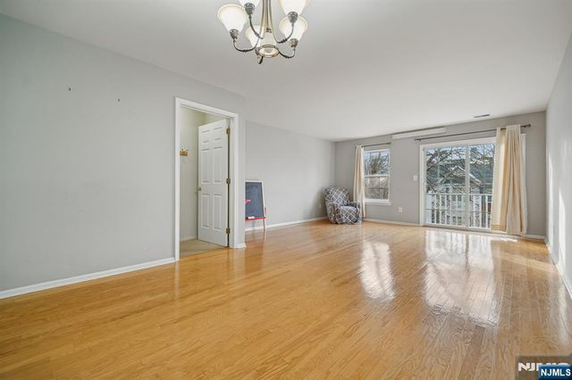 2384 Quill Court, Mahwah, NJ 07430