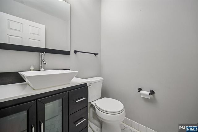 2384 Quill Court, Mahwah, NJ 07430