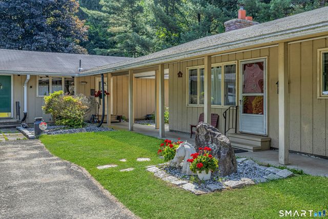 92 Minortown Road, Woodbury, CT 06798