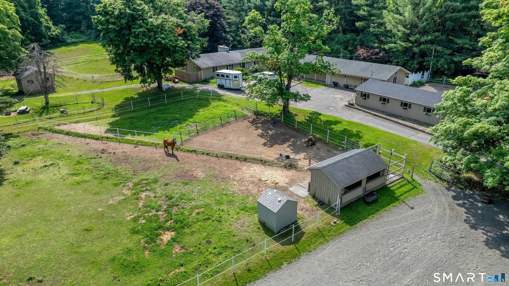 92 Minortown Road, Woodbury, CT 06798