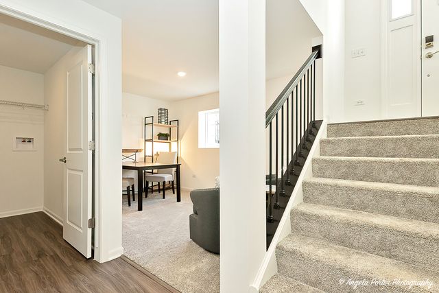 402 Neubauer Circle, Lindenhurst, IL 60046