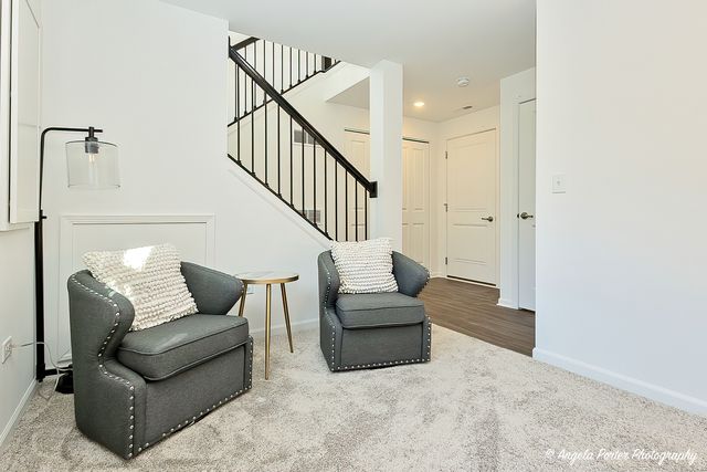 402 Neubauer Circle, Lindenhurst, IL 60046