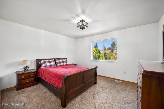 2441 N Henry ST, Post Falls, ID 83854