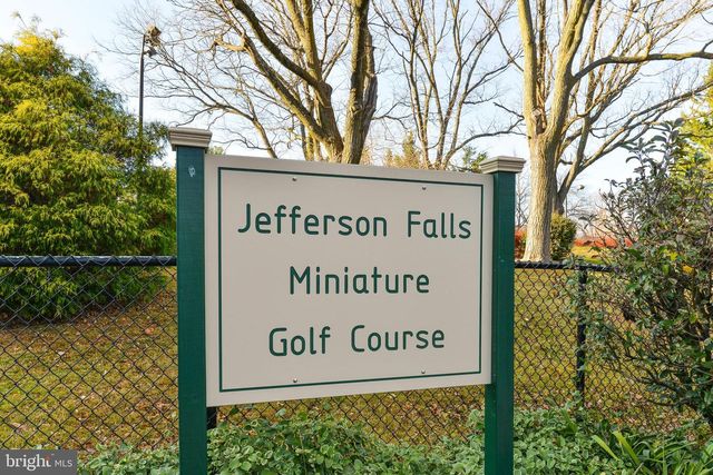 2858 NEW PROVIDENCE CT, Falls Church, VA 22042