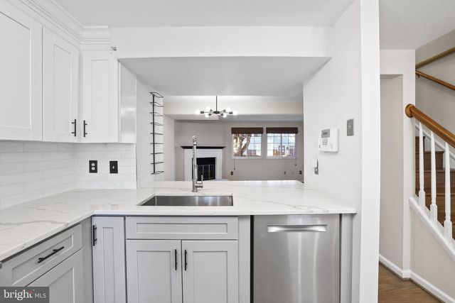 2858 NEW PROVIDENCE CT, Falls Church, VA 22042