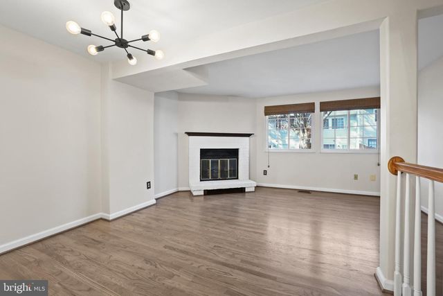 2858 NEW PROVIDENCE CT, Falls Church, VA 22042