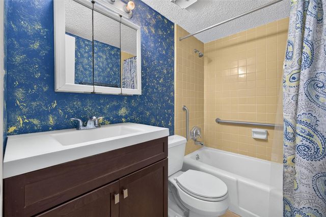 3585 41ST TERRACE S 225, St Petersburg, FL 33711