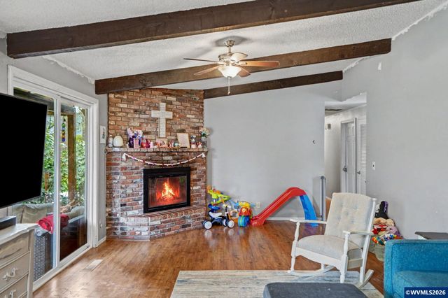 2377 Woodlawn Ct NE, Keizer, OR 97303