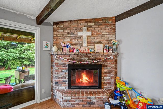 2377 Woodlawn Ct NE, Keizer, OR 97303