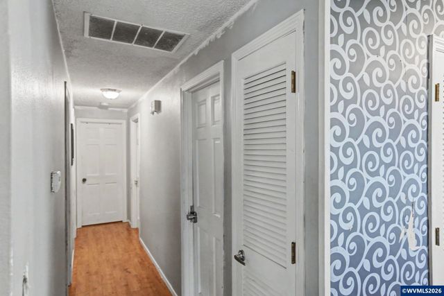 2377 Woodlawn Ct NE, Keizer, OR 97303