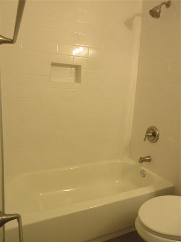 11446 NW 42nd St, Coral Springs, FL 33065