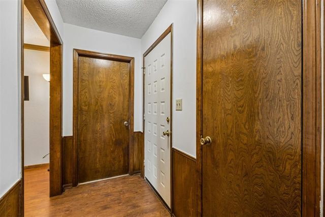 529 S Silver Drive, Mustang, OK 73064