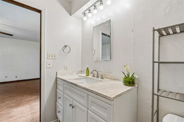 529 S Silver Drive, Mustang, OK 73064