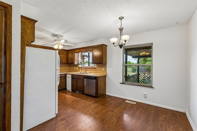 529 S Silver Drive, Mustang, OK 73064