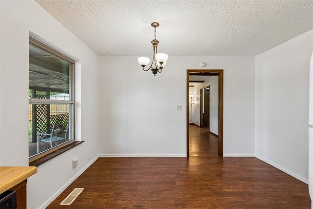 529 S Silver Drive, Mustang, OK 73064