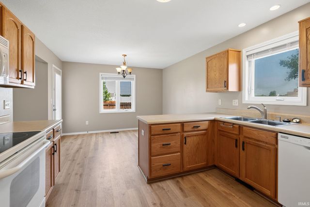 11925 Dark Hollow Court, Fort Wayne, IN 46818