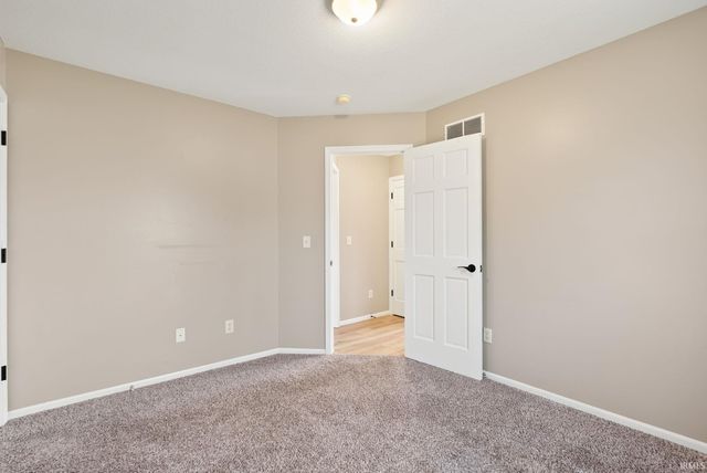 11925 Dark Hollow Court, Fort Wayne, IN 46818