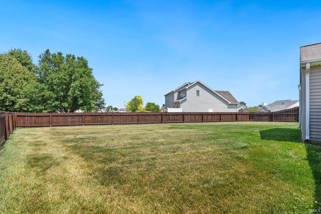 11925 Dark Hollow Court, Fort Wayne, IN 46818