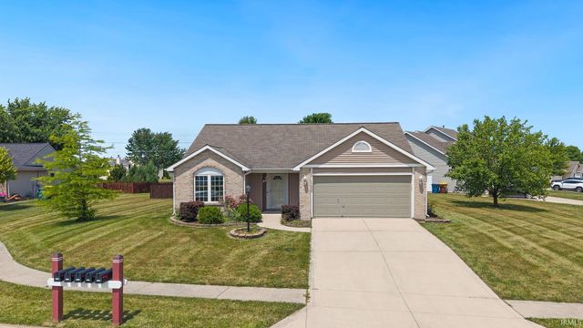 11925 Dark Hollow Court, Fort Wayne, IN 46818