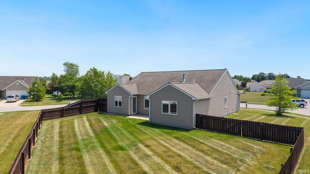 11925 Dark Hollow Court, Fort Wayne, IN 46818