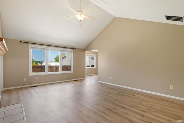 11925 Dark Hollow Court, Fort Wayne, IN 46818