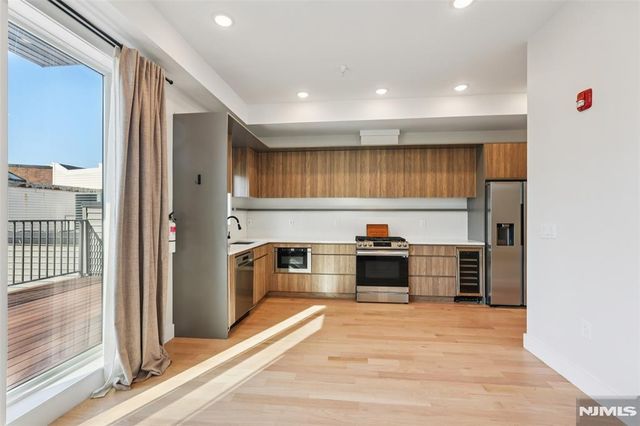 431 Palisade Avenue 3, Jersey City, NJ 07307