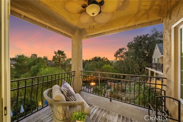 40900 Via Los Altos, Temecula, CA 92591