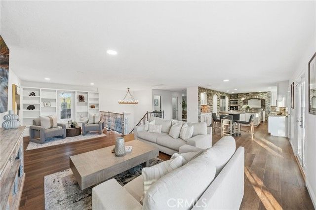 40900 Via Los Altos, Temecula, CA 92591