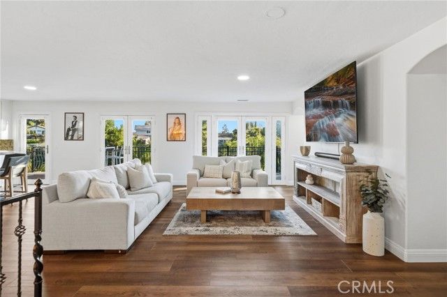 40900 Via Los Altos, Temecula, CA 92591