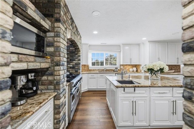 40900 Via Los Altos, Temecula, CA 92591