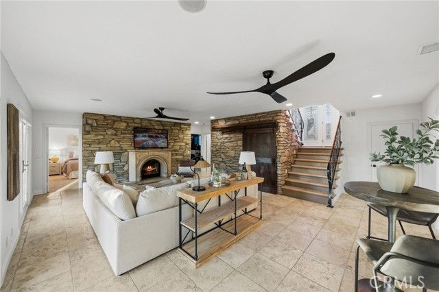 40900 Via Los Altos, Temecula, CA 92591