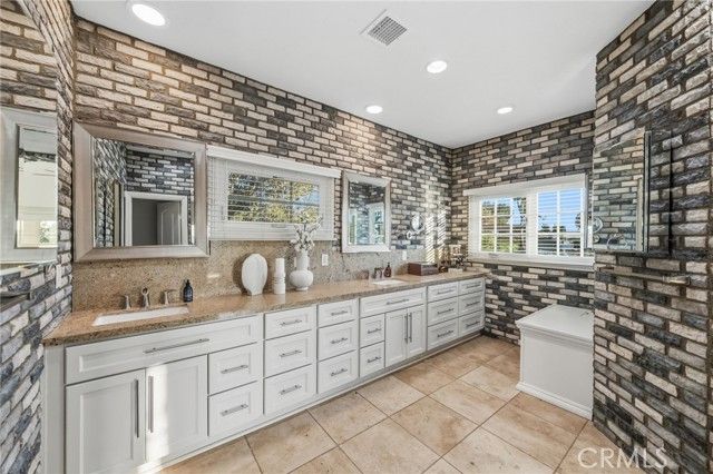 40900 Via Los Altos, Temecula, CA 92591